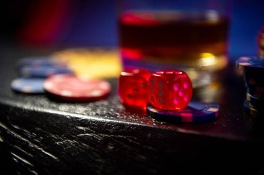hongkong slot Tarung Mesin live dealer dealing cards for Andar Bahar game