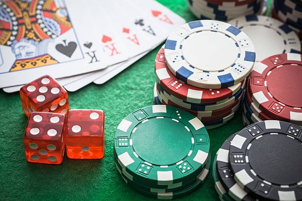 Teen Patti three-card hand display